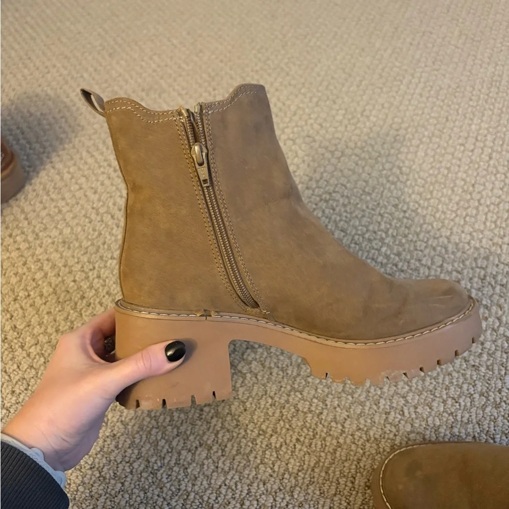 Universal Thread boot - Picture 3 of 4